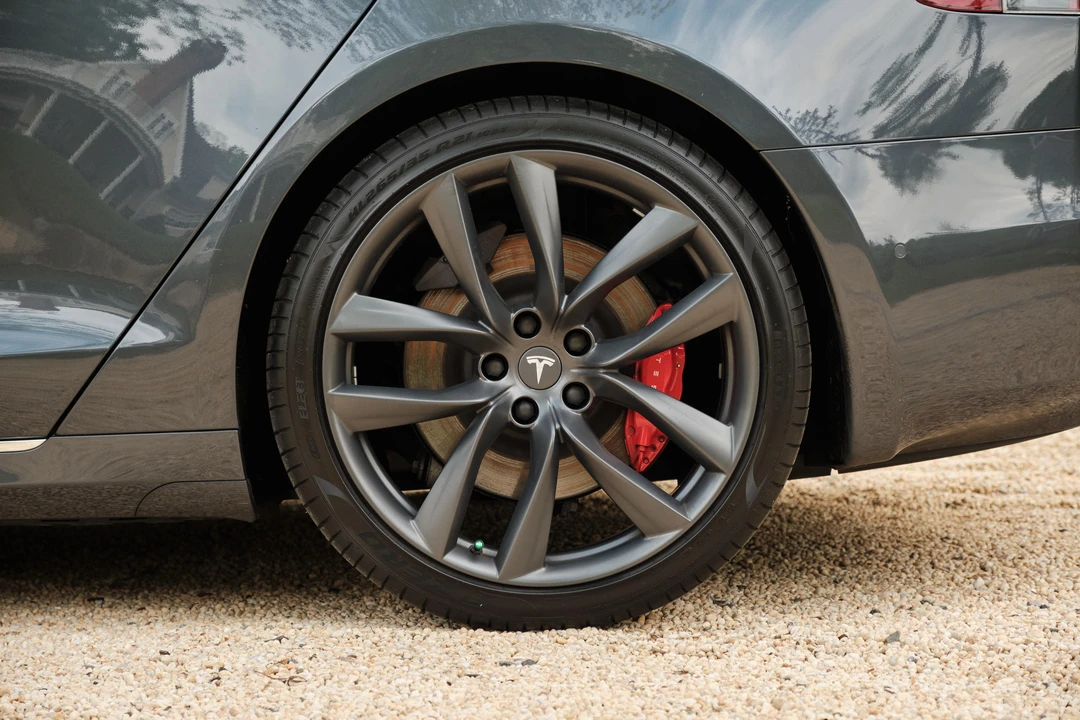 2018 Tesla Model S - Image 25 of 31