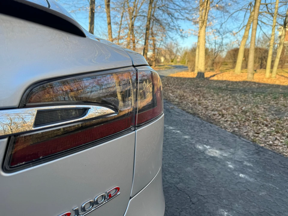 2018 Tesla Model S - Image 29 of 31