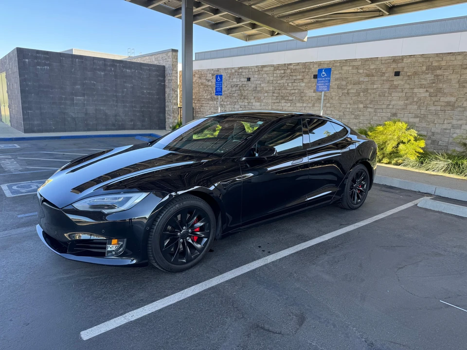 2018 Tesla Model S - Image 9 of 31