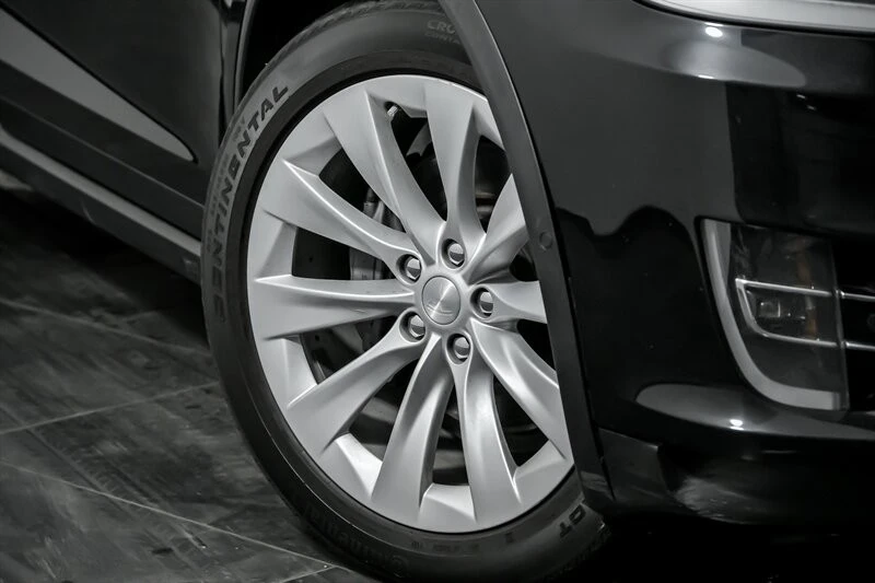 2018 Tesla Model X - Image 3 of 12