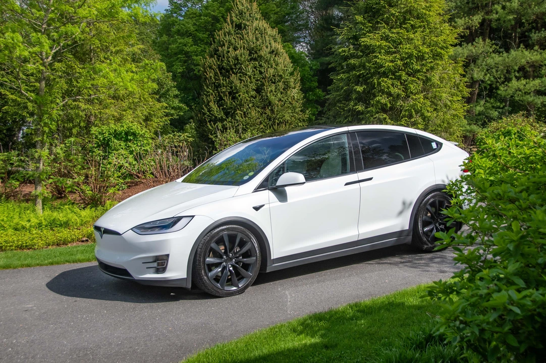 2018 Tesla Model X - Image 10 of 31
