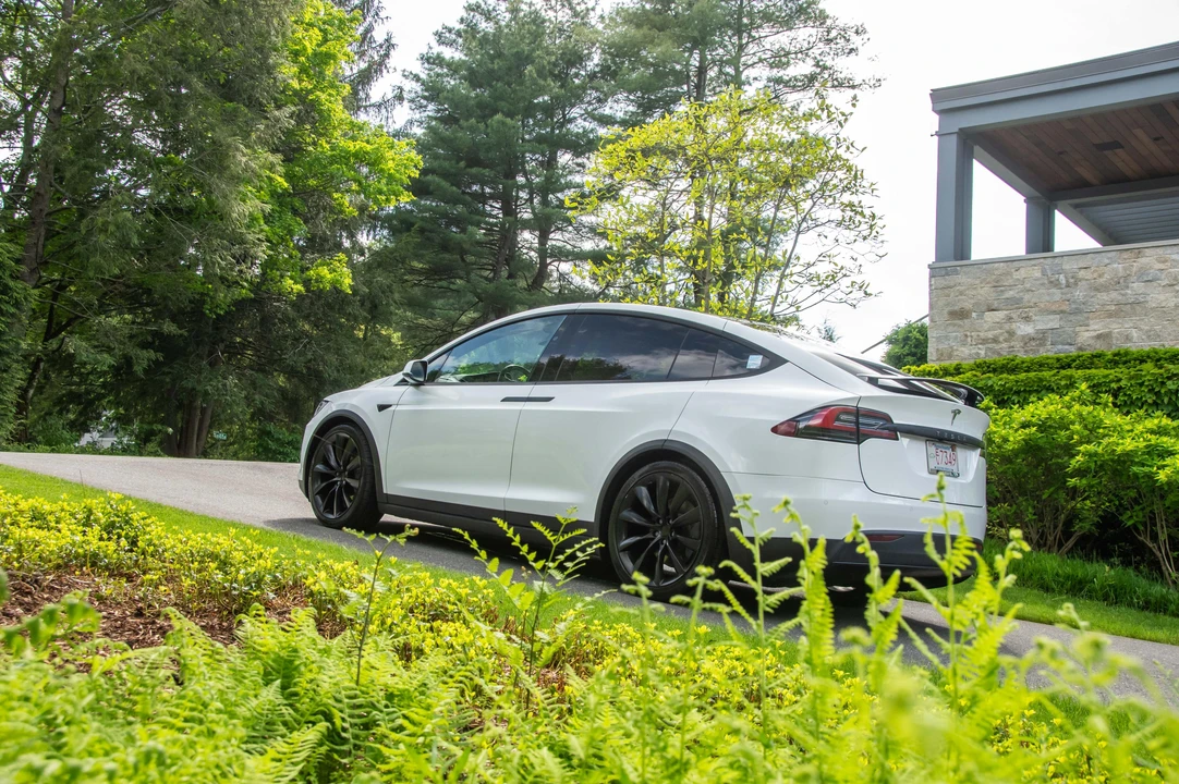 2018 Tesla Model X - Image 12 of 31
