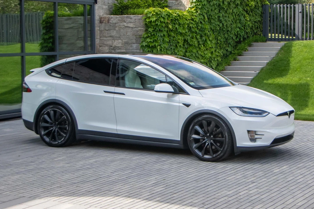 2018 Tesla Model X - Image 18 of 31
