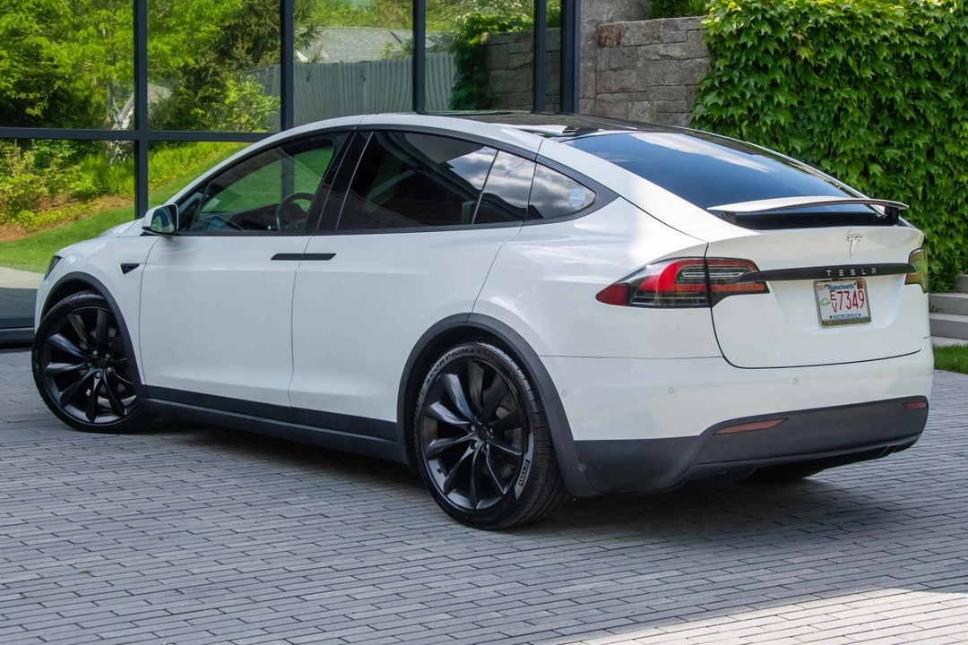 2018 Tesla Model X - Image 4 of 31