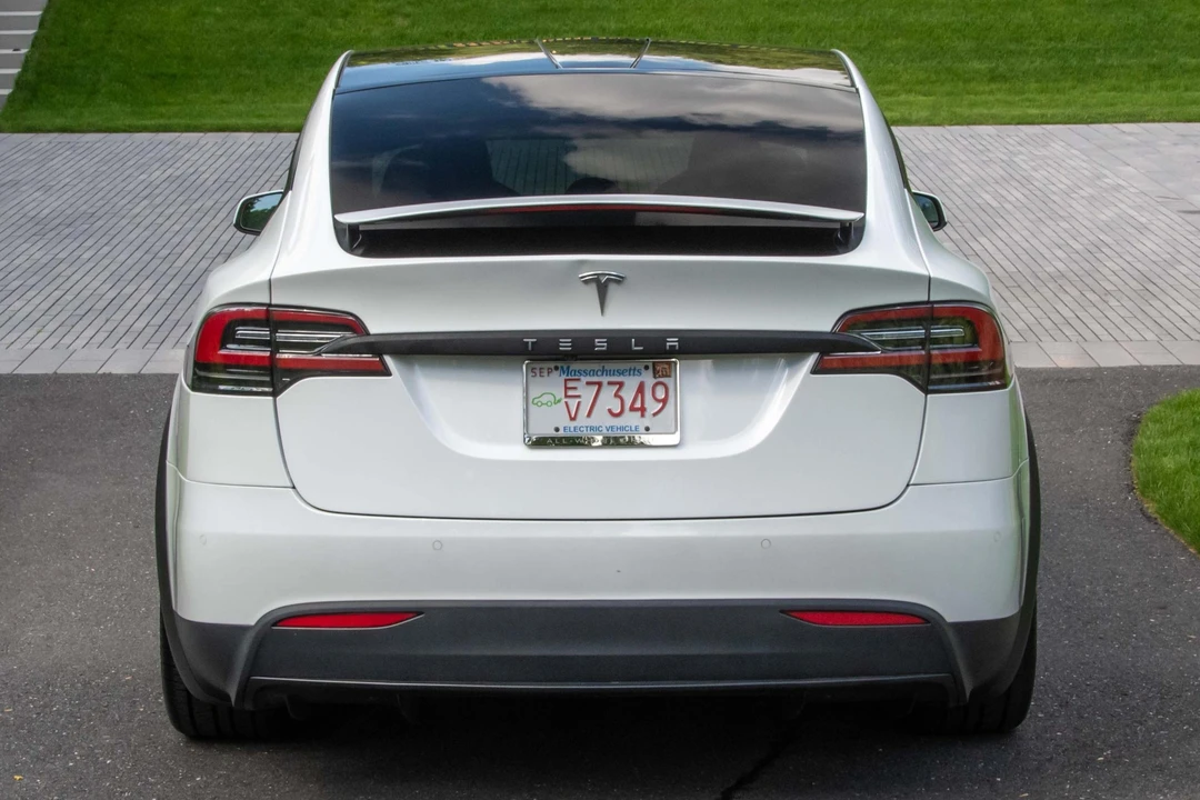 2018 Tesla Model X - Image 5 of 31