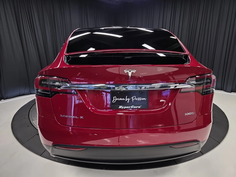 2018 Tesla Model X - Image 10 of 12