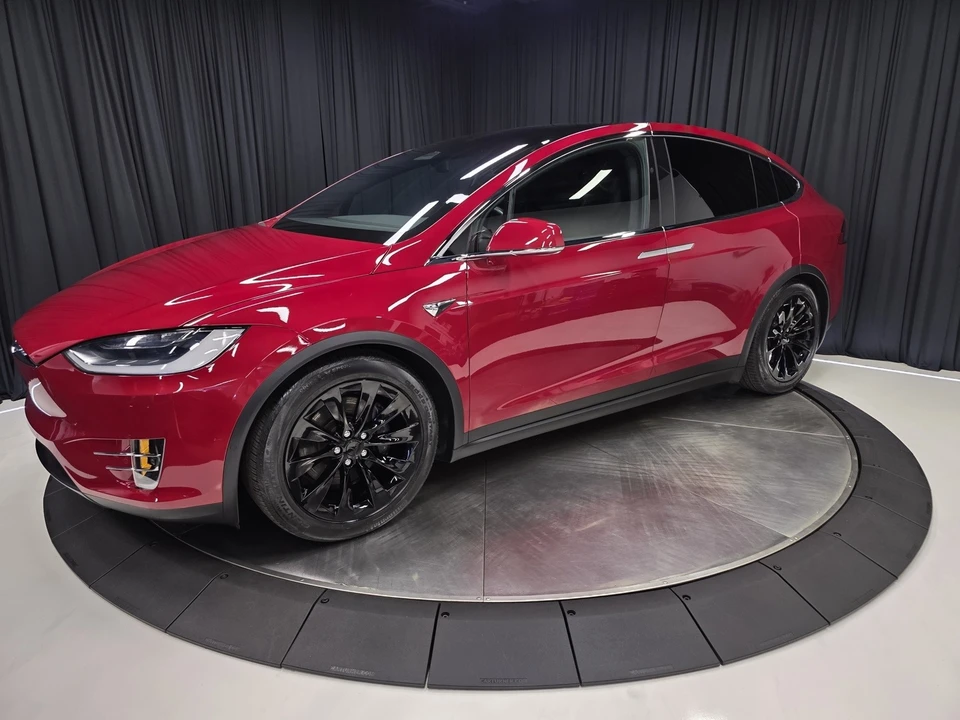 2018 Tesla Model X - Image 7 of 12