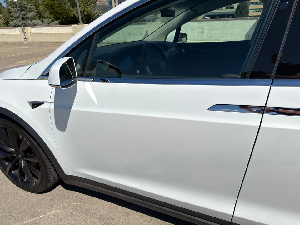 2018 Tesla Model X - Image 19 of 31