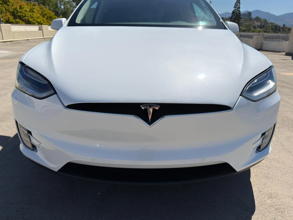 2018 Tesla Model X - Image 15 of 31