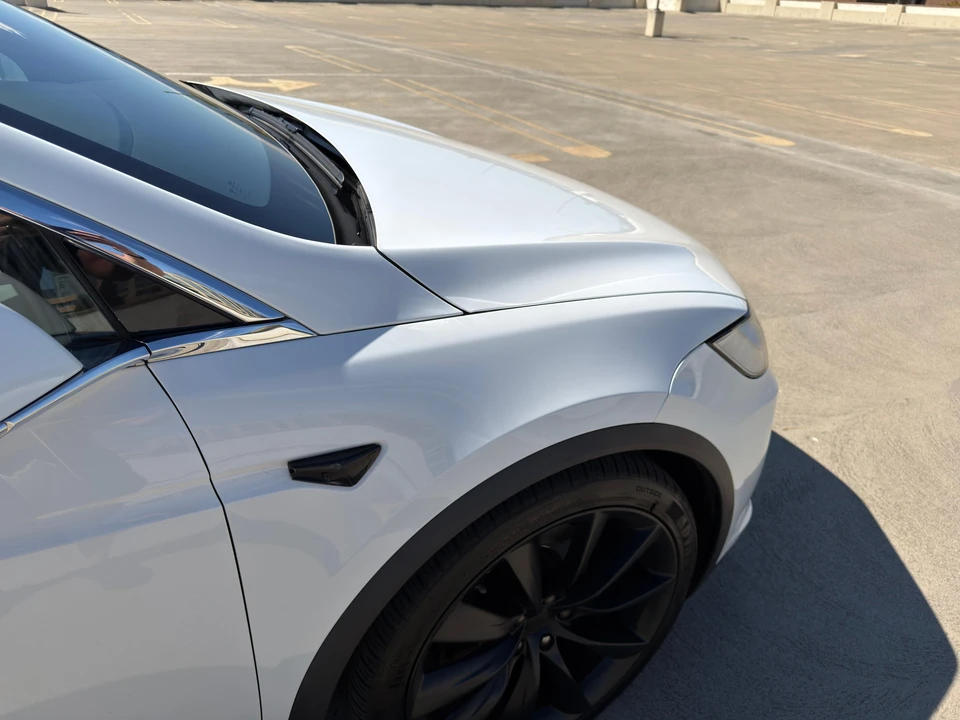 2018 Tesla Model X - Image 28 of 31