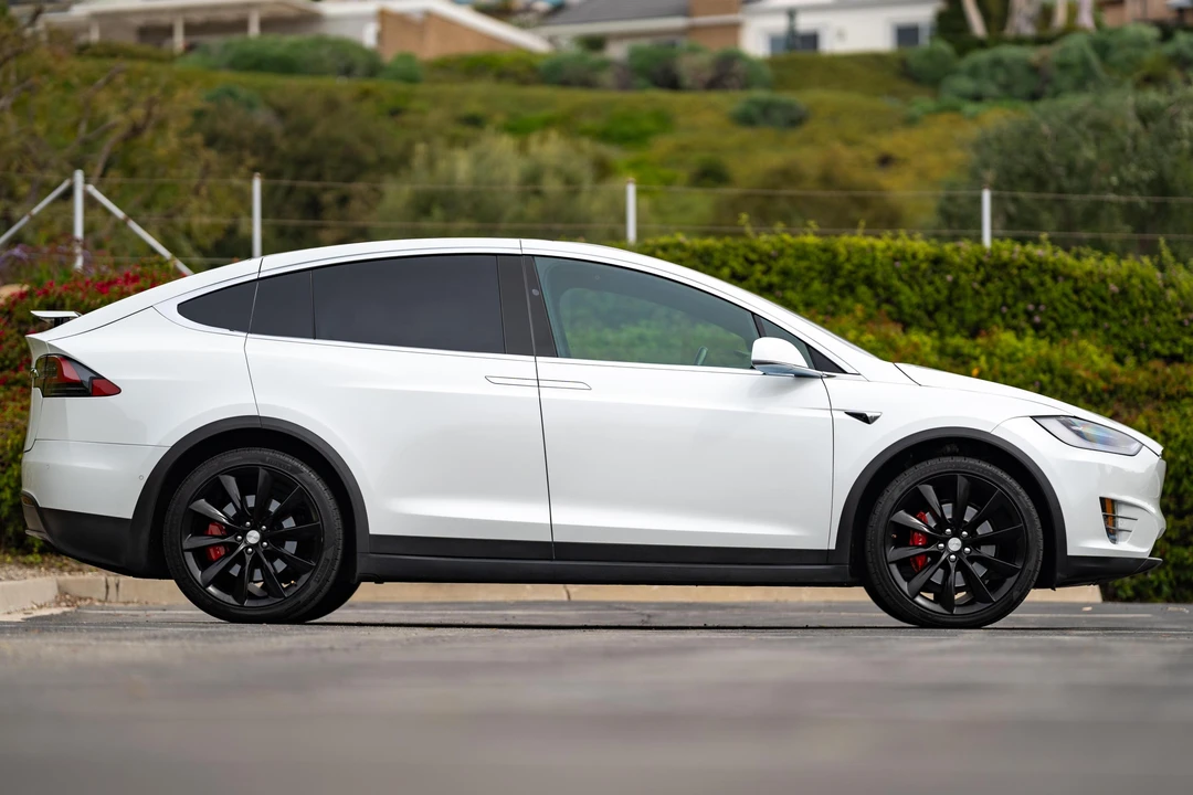 2018 Tesla Model X - Image 3 of 5