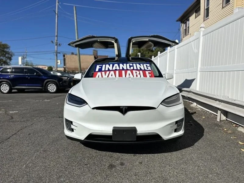 2018 Tesla Model X - Image 2 of 12