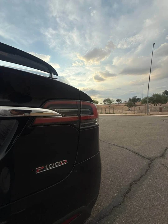 2018 Tesla Model X - Image 4 of 11