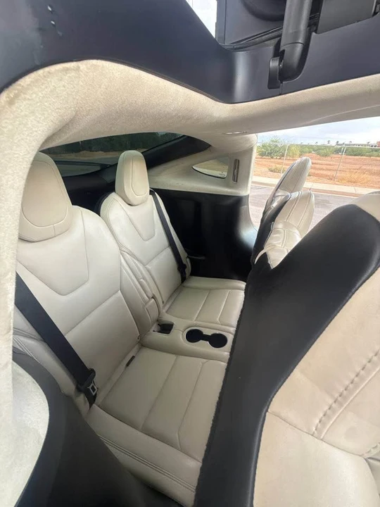 2018 Tesla Model X - Image 8 of 11