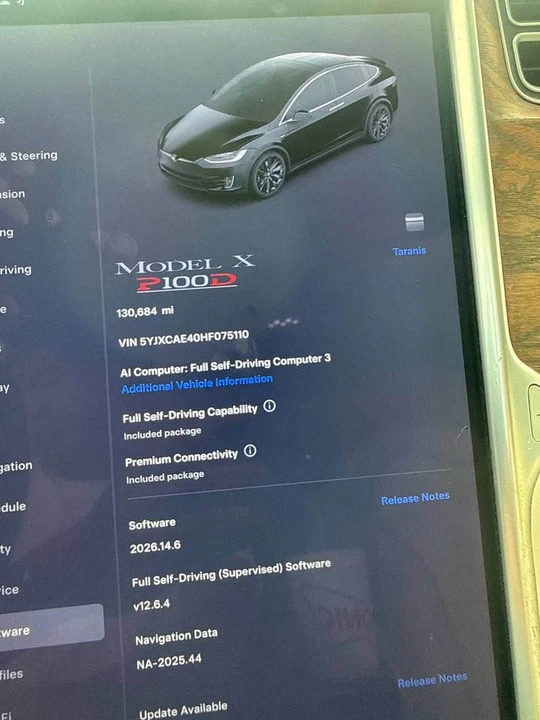 2018 Tesla Model X - Image 10 of 11