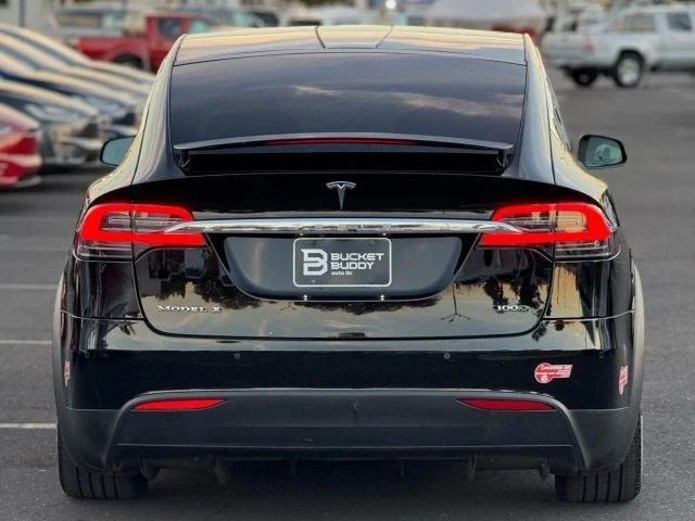 2018 Tesla Model X - Image 8 of 12
