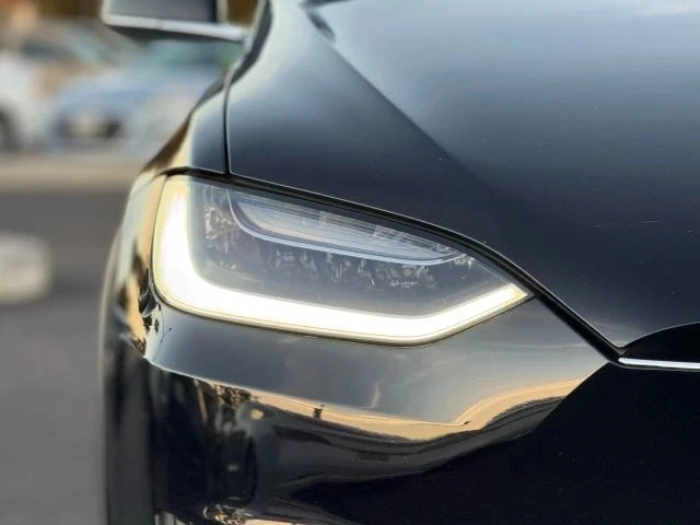2018 Tesla Model X - Image 6 of 12