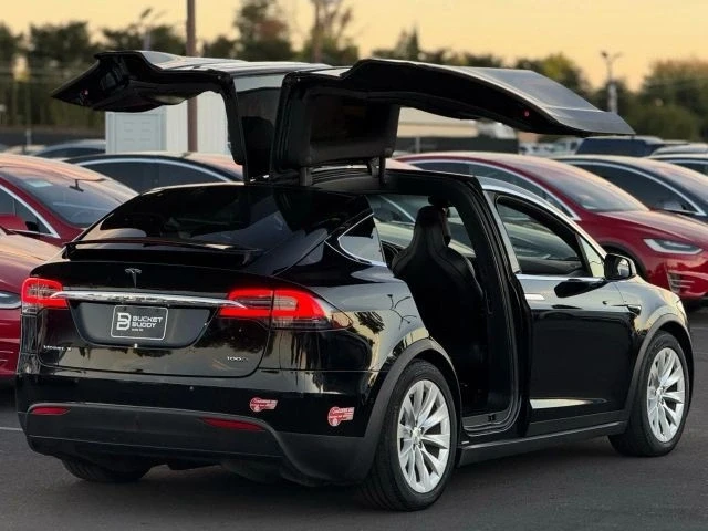 2018 Tesla Model X - Image 12 of 12