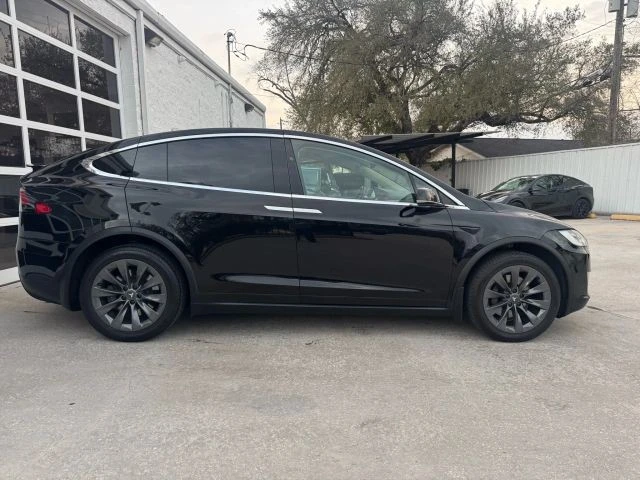 2018 Tesla Model X - Image 19 of 21