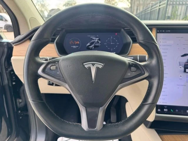 2018 Tesla Model X - Image 15 of 21