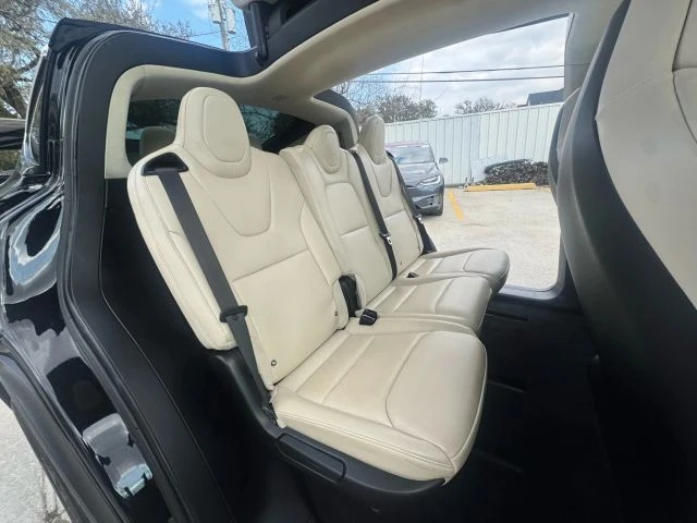 2018 Tesla Model X - Image 20 of 21