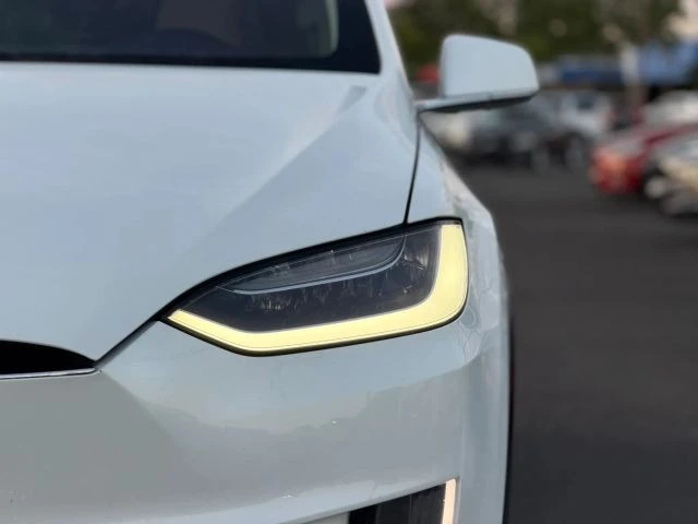 2018 Tesla Model X - Image 6 of 21