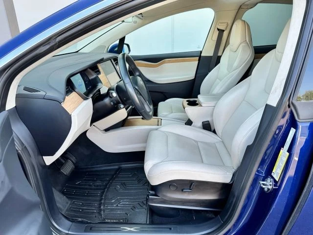 2018 Tesla Model X - Image 10 of 21