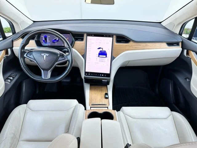 2018 Tesla Model X - Image 18 of 21