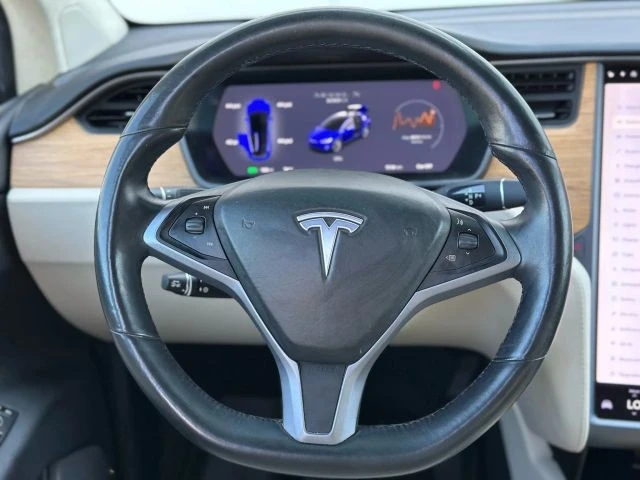 2018 Tesla Model X - Image 19 of 21