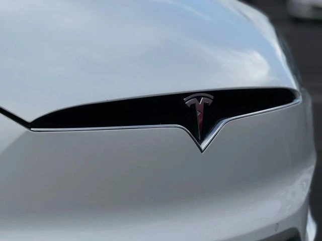 2018 Tesla Model X - Image 4 of 12