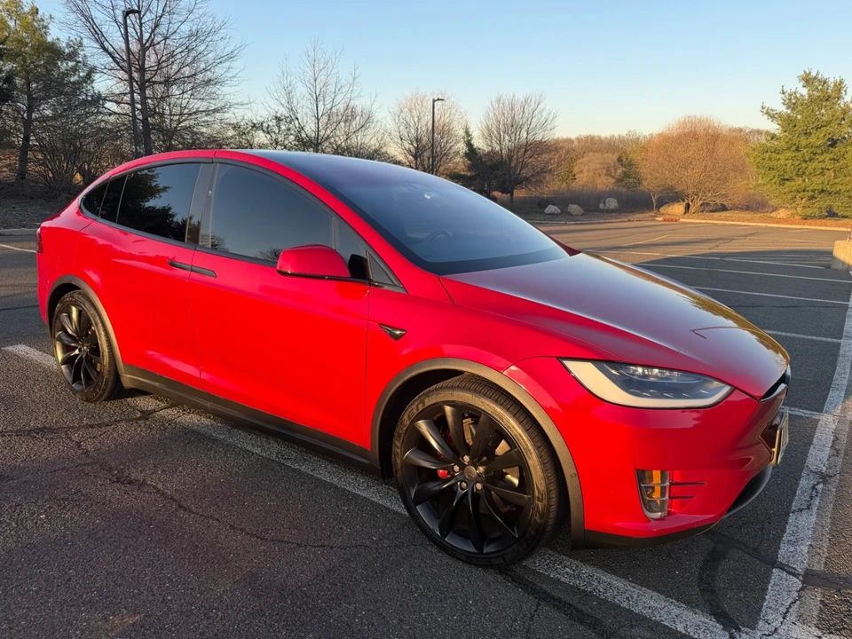 2018 Tesla Model X - Image 16 of 21