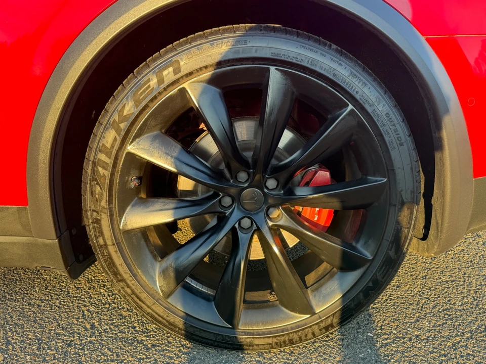 2018 Tesla Model X - Image 20 of 21