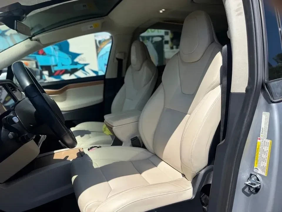 2018 Tesla Model X - Image 6 of 9