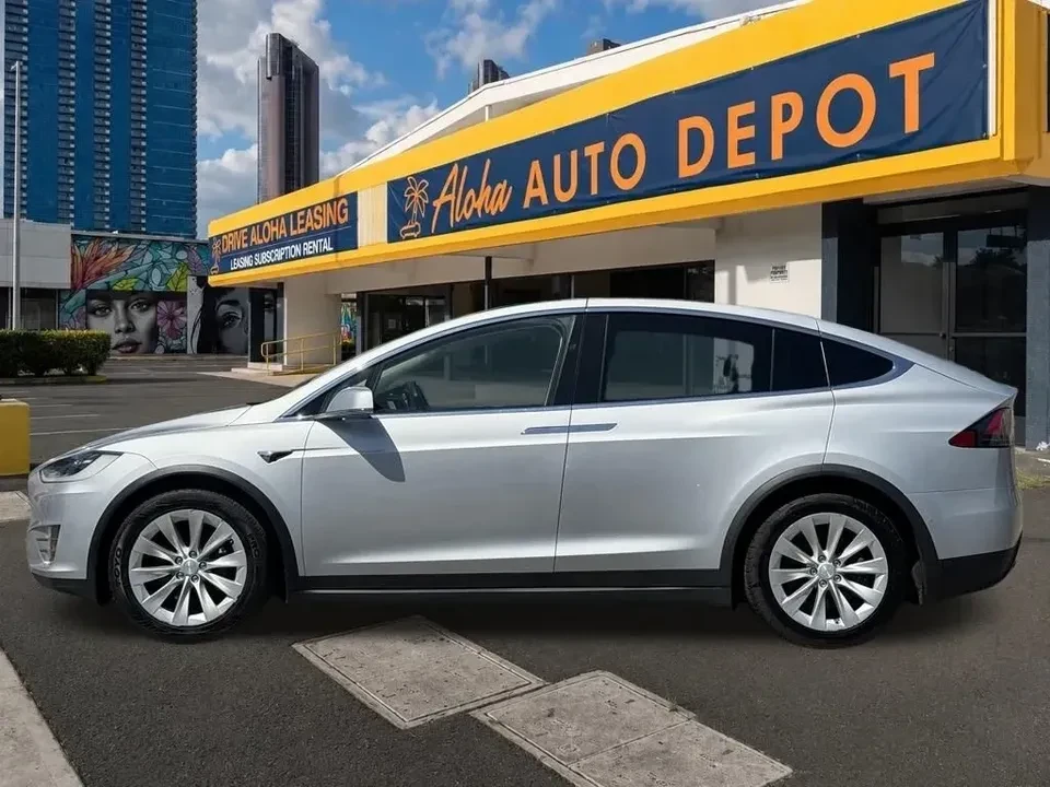2018 Tesla Model X - Image 2 of 9