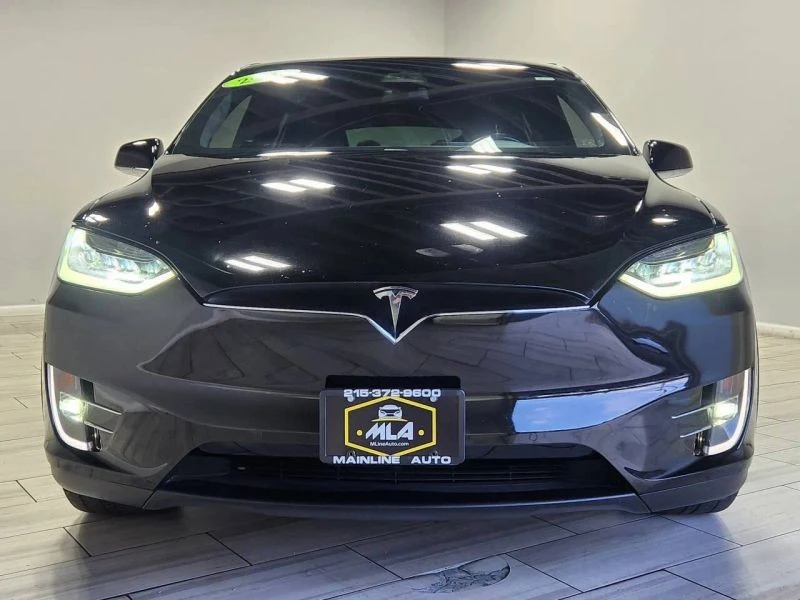 2018 Tesla Model X - Image 8 of 12