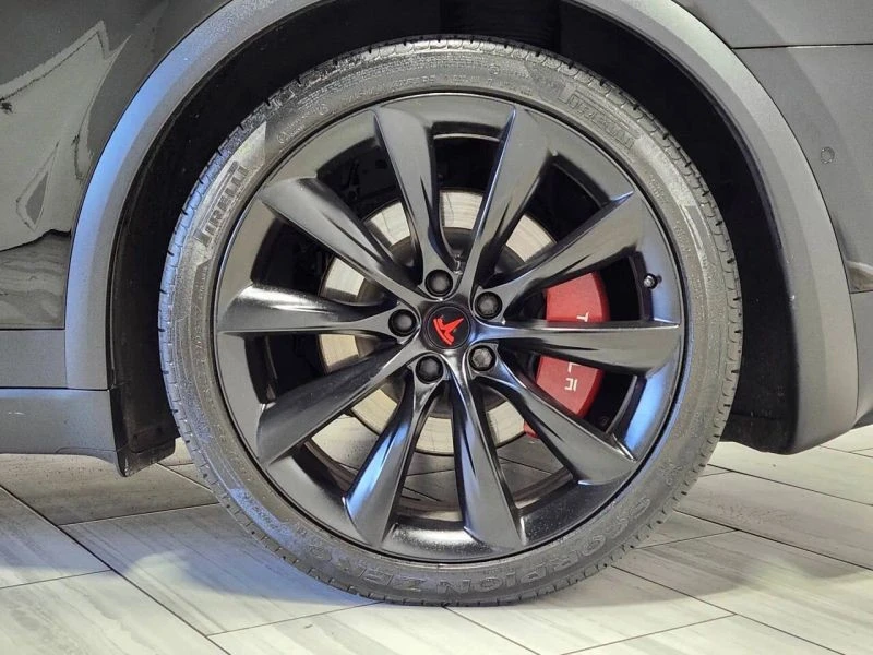 2018 Tesla Model X - Image 9 of 12