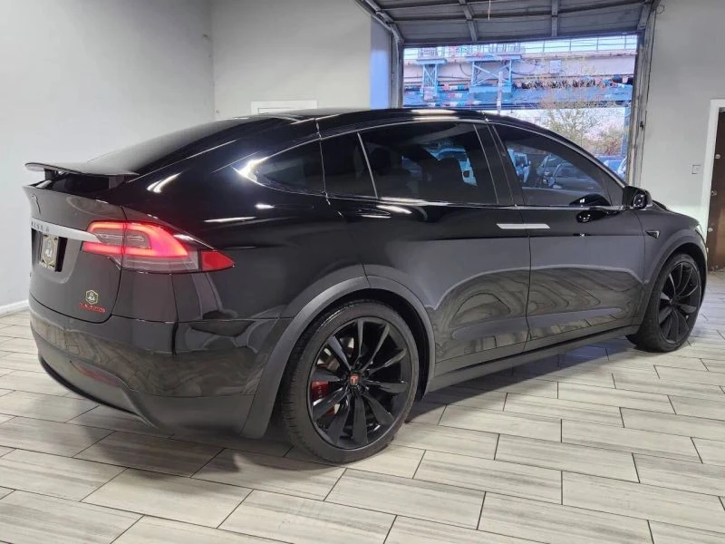 2018 Tesla Model X - Image 5 of 12