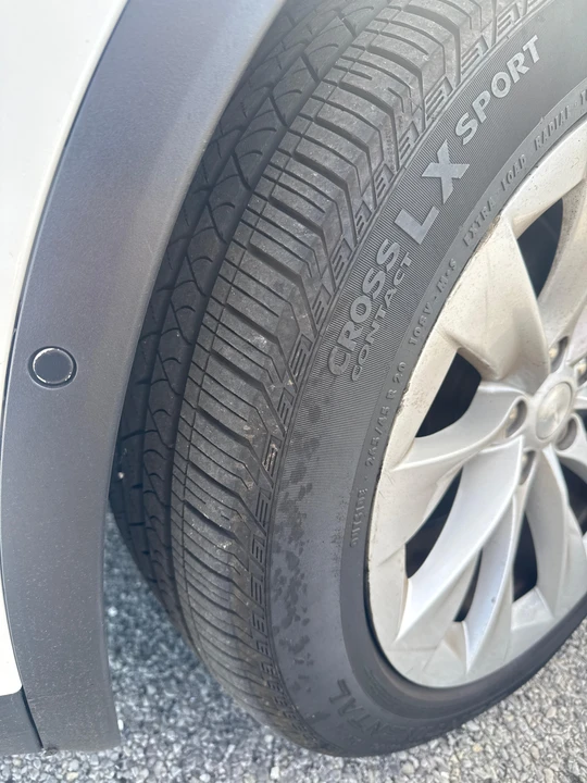 2018 Tesla Model X - Image 17 of 24