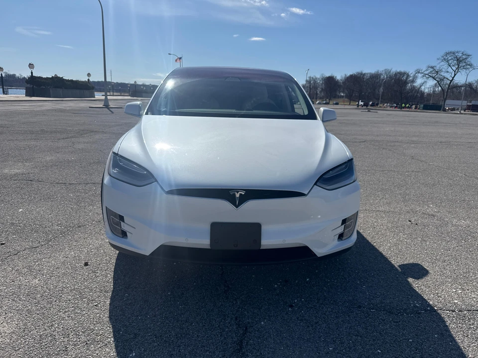 2018 Tesla Model X - Image 7 of 24