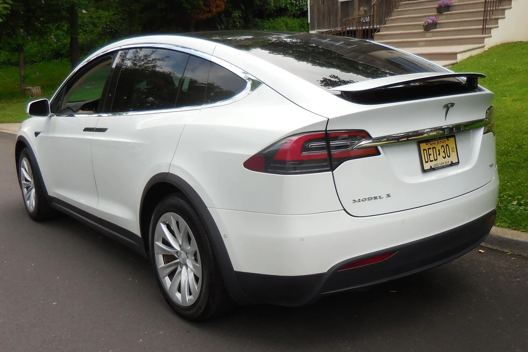 2018 Tesla Model X - Image 4 of 24