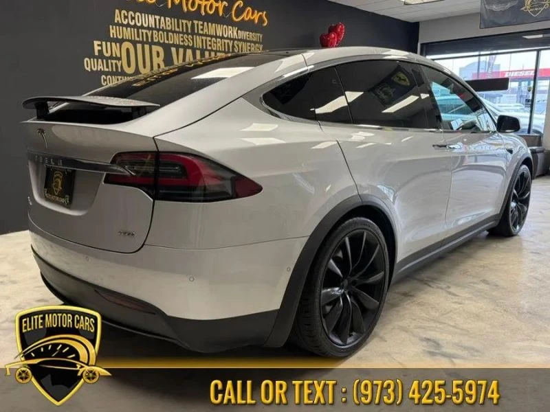 2018 Tesla Model X - Image 5 of 12