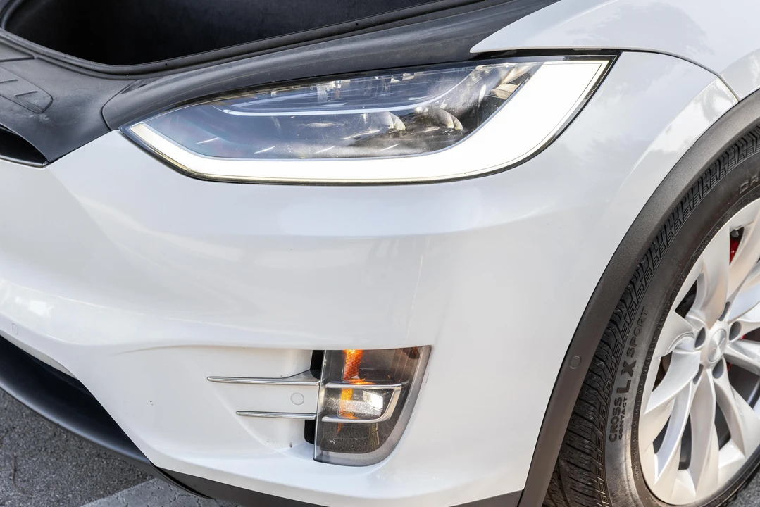2018 Tesla Model X - Image 21 of 31