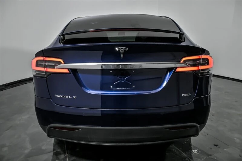 2018 Tesla Model X - Image 9 of 12