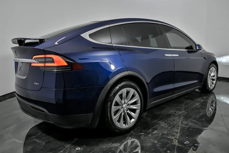 2018 Tesla Model X - Image 10 of 12