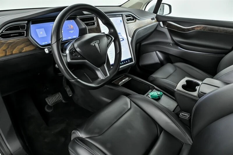 2018 Tesla Model X - Image 16 of 21