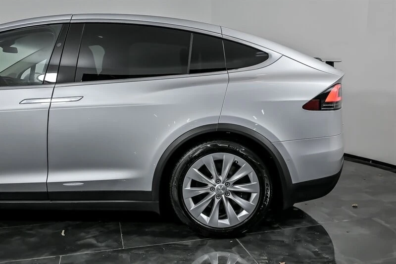 2018 Tesla Model X - Image 7 of 21