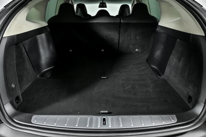 2018 Tesla Model X - Image 13 of 21