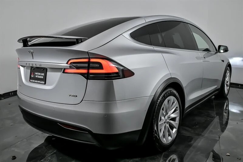 2018 Tesla Model X - Image 10 of 21