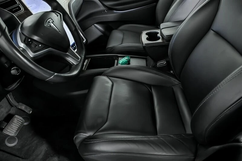 2018 Tesla Model X - Image 17 of 21