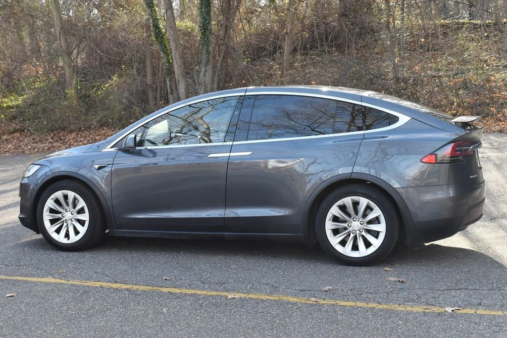 2018 Tesla Model X - Image 5 of 12